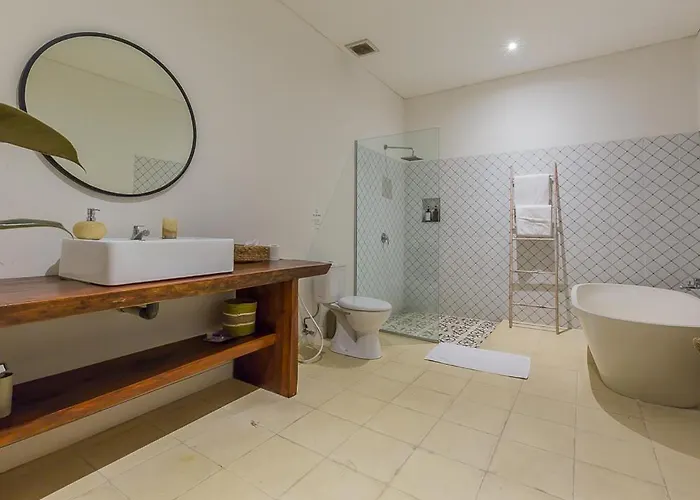Elegant 4 Bedroom Huge Pool In بيت للعطل تْشانغو