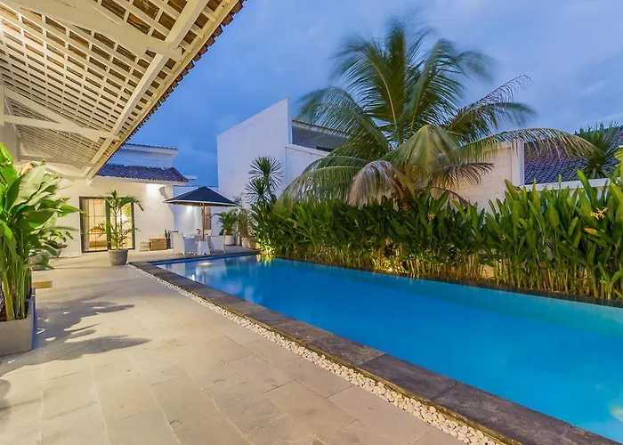 Elegant 4 Bedroom Huge Pool In تْشانغو