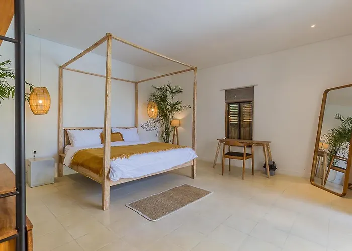 بيت للعطل Elegant 4 Bedroom Huge Pool In