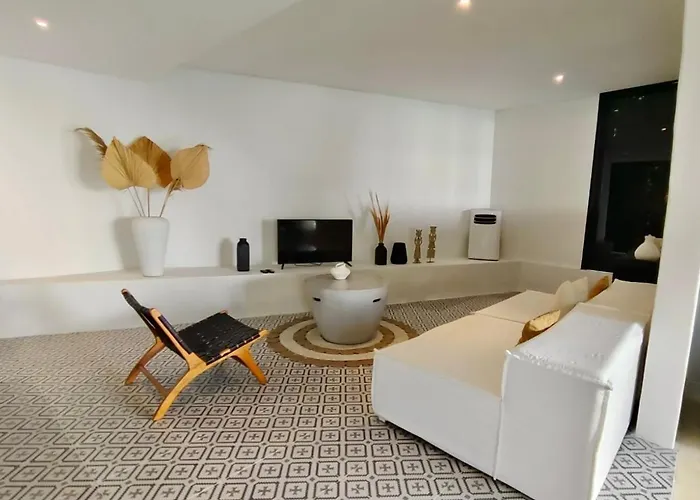 Elegant 4 Bedroom Huge Pool In بيت للعطل *